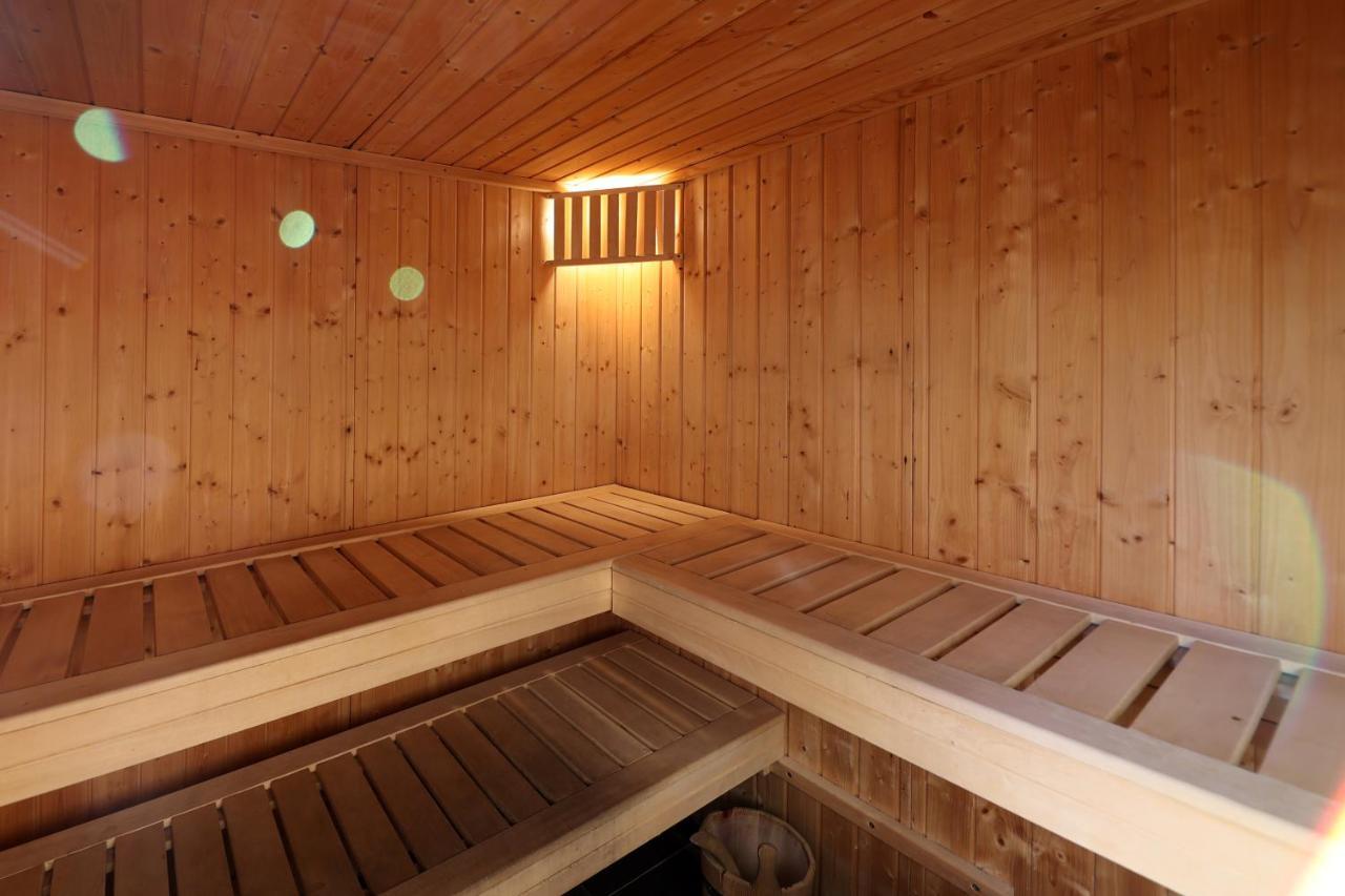 Le Chalet Blanc - Jacuzzi / Piscine / Sauna ジェラールメ エクステリア 写真